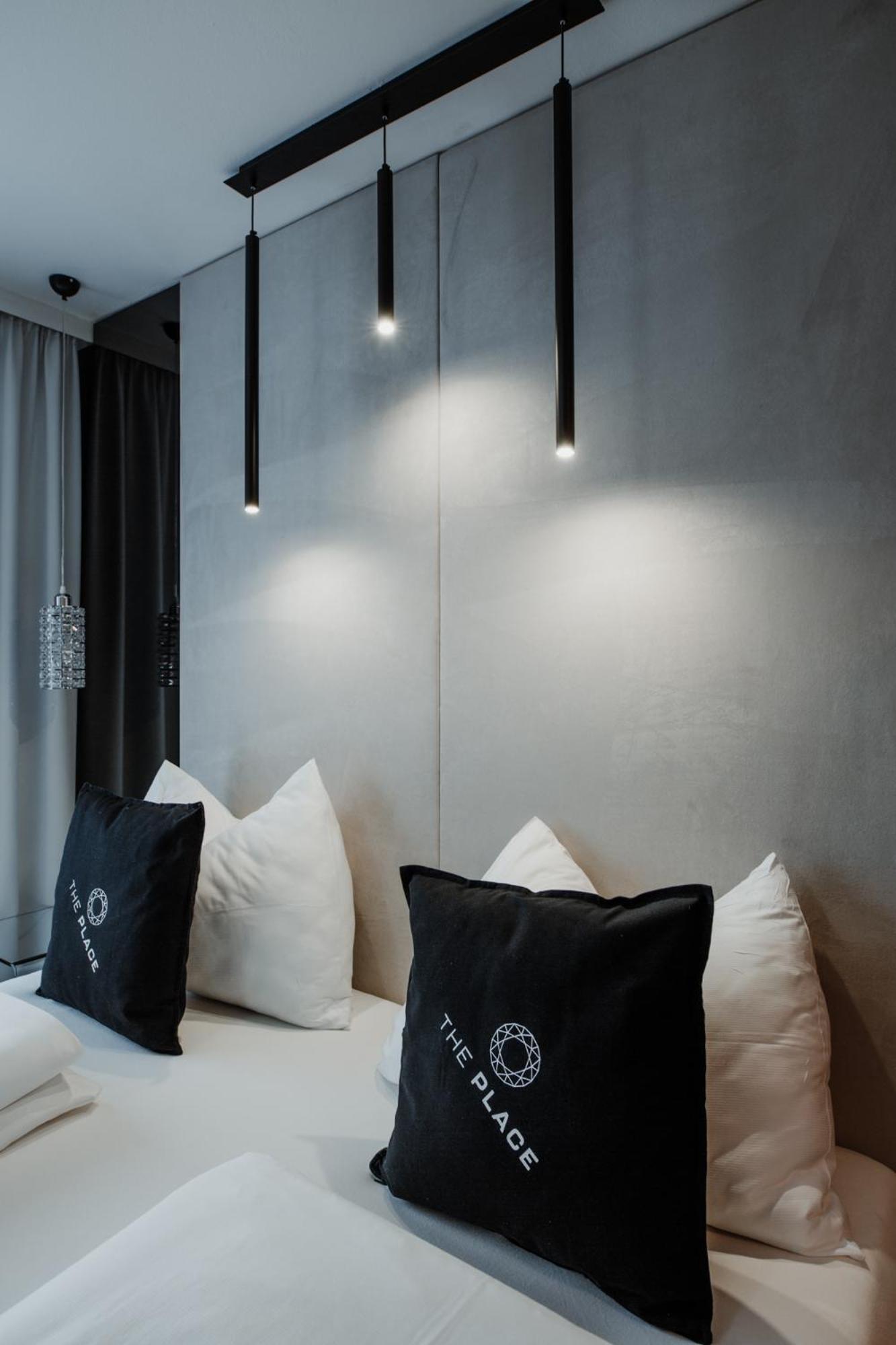 The Place Boutique & Design Hotel فلاخاو المظهر الخارجي الصورة